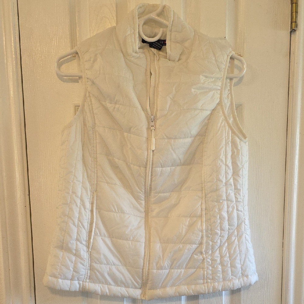 Elegant Women's Quilted Vest